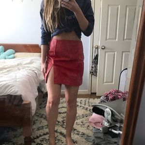❤️ NWT Boutique Red Faux Slit Mini Skirt ❤️